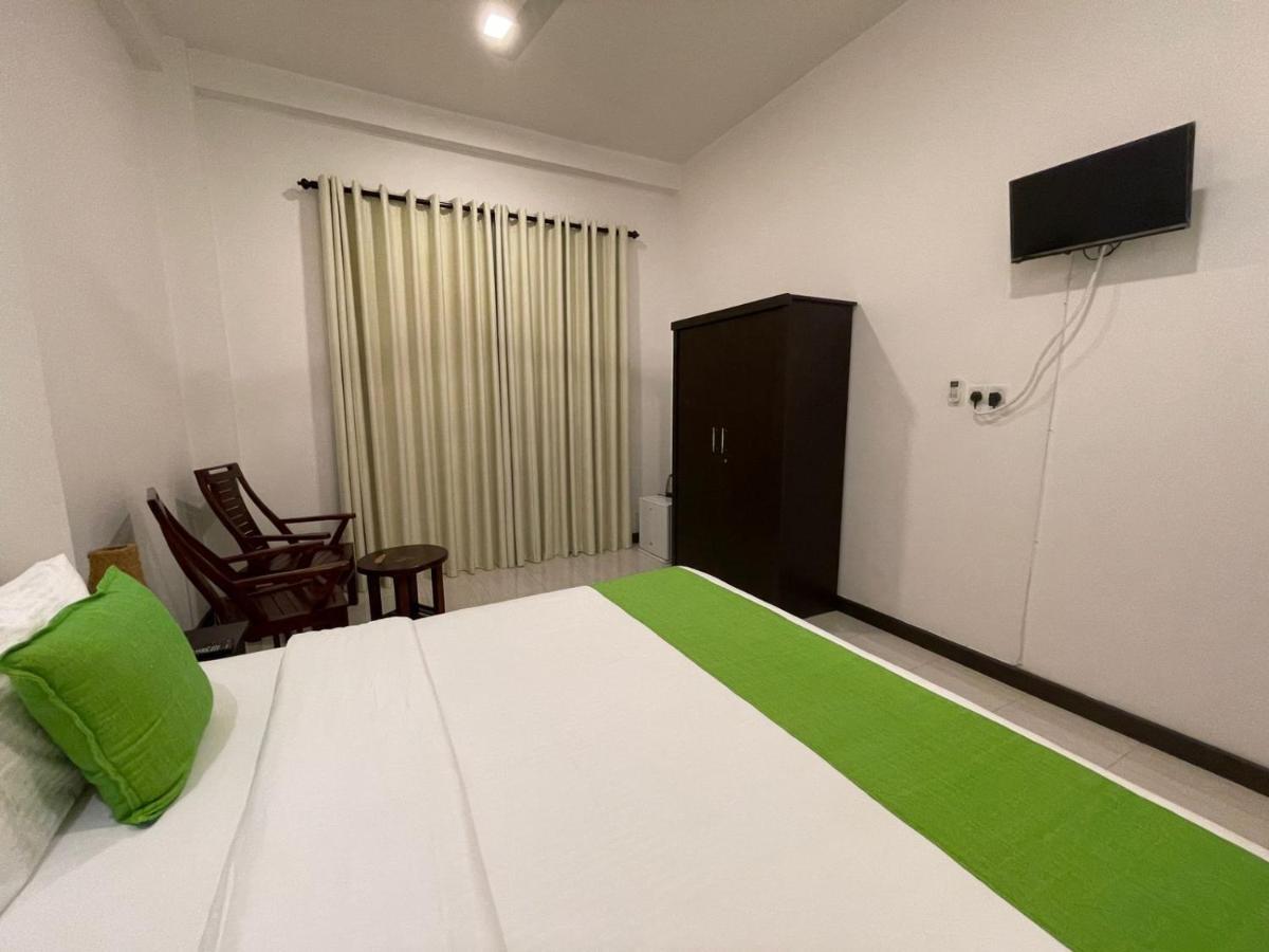 Kithula Boutique Hotel Хикадува Екстериор снимка