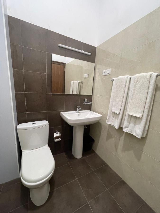 Kithula Boutique Hotel Хикадува Екстериор снимка