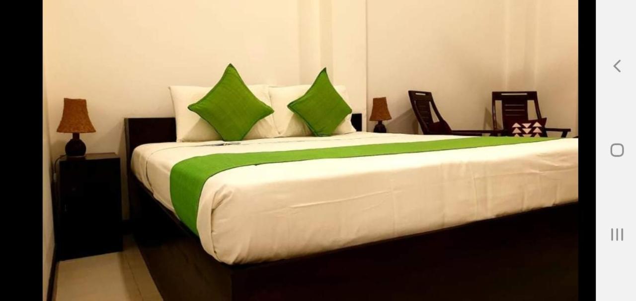 Kithula Boutique Hotel Хикадува Екстериор снимка