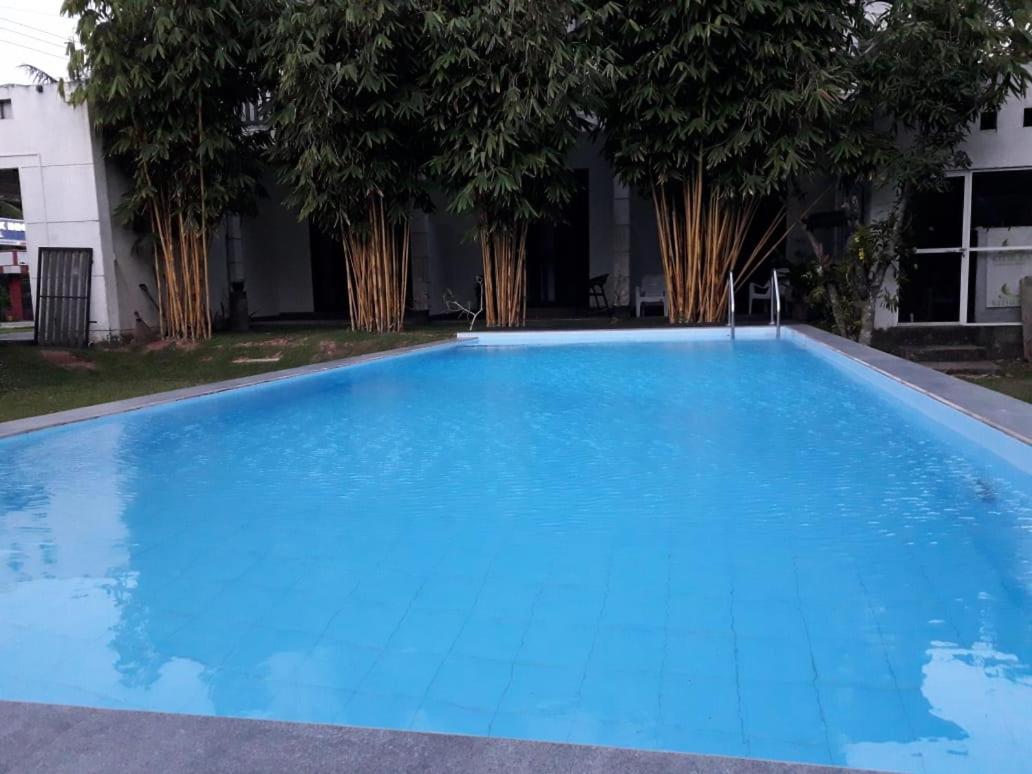Kithula Boutique Hotel Хикадува Екстериор снимка