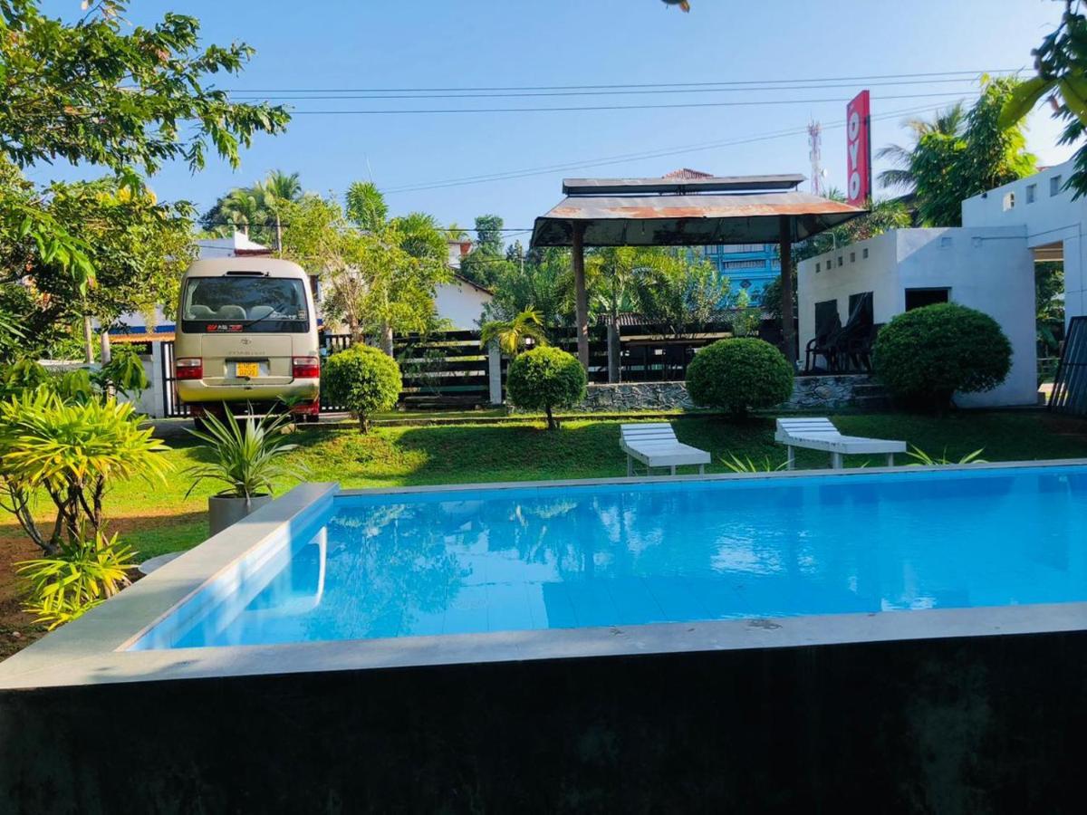 Kithula Boutique Hotel Хикадува Екстериор снимка